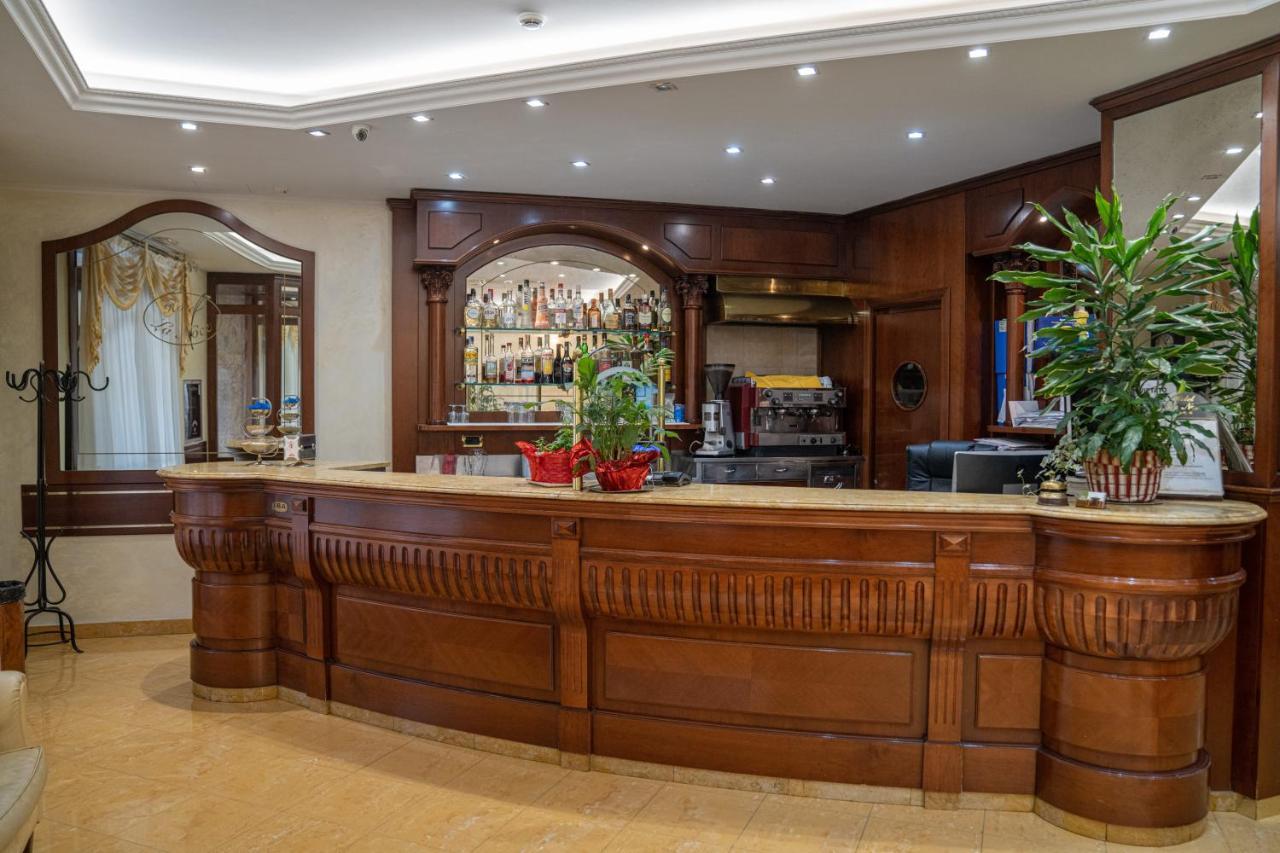 Hotel La Noce Chivasso Eksteriør bilde