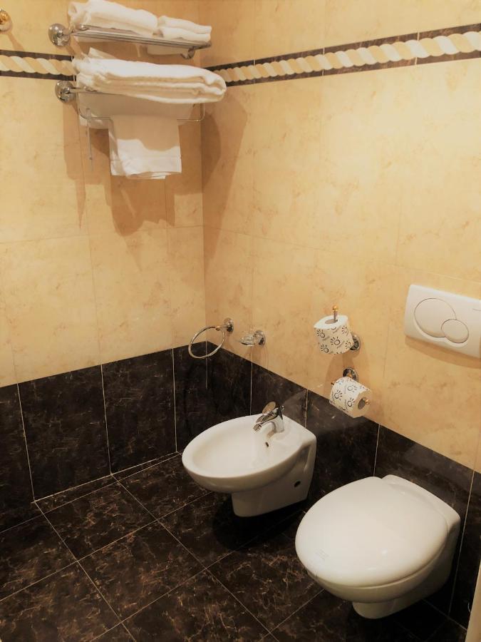 Hotel La Noce Chivasso Eksteriør bilde