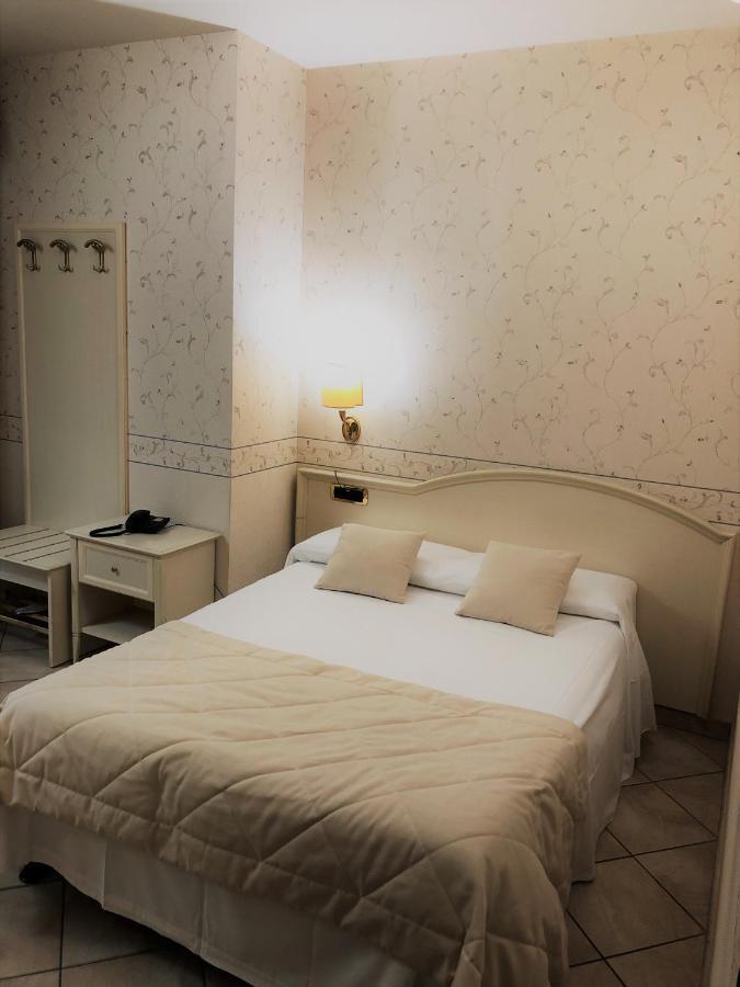 Hotel La Noce Chivasso Eksteriør bilde