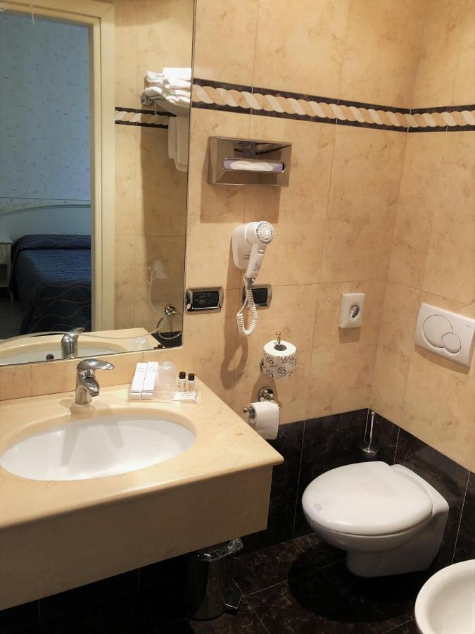 Hotel La Noce Chivasso Eksteriør bilde