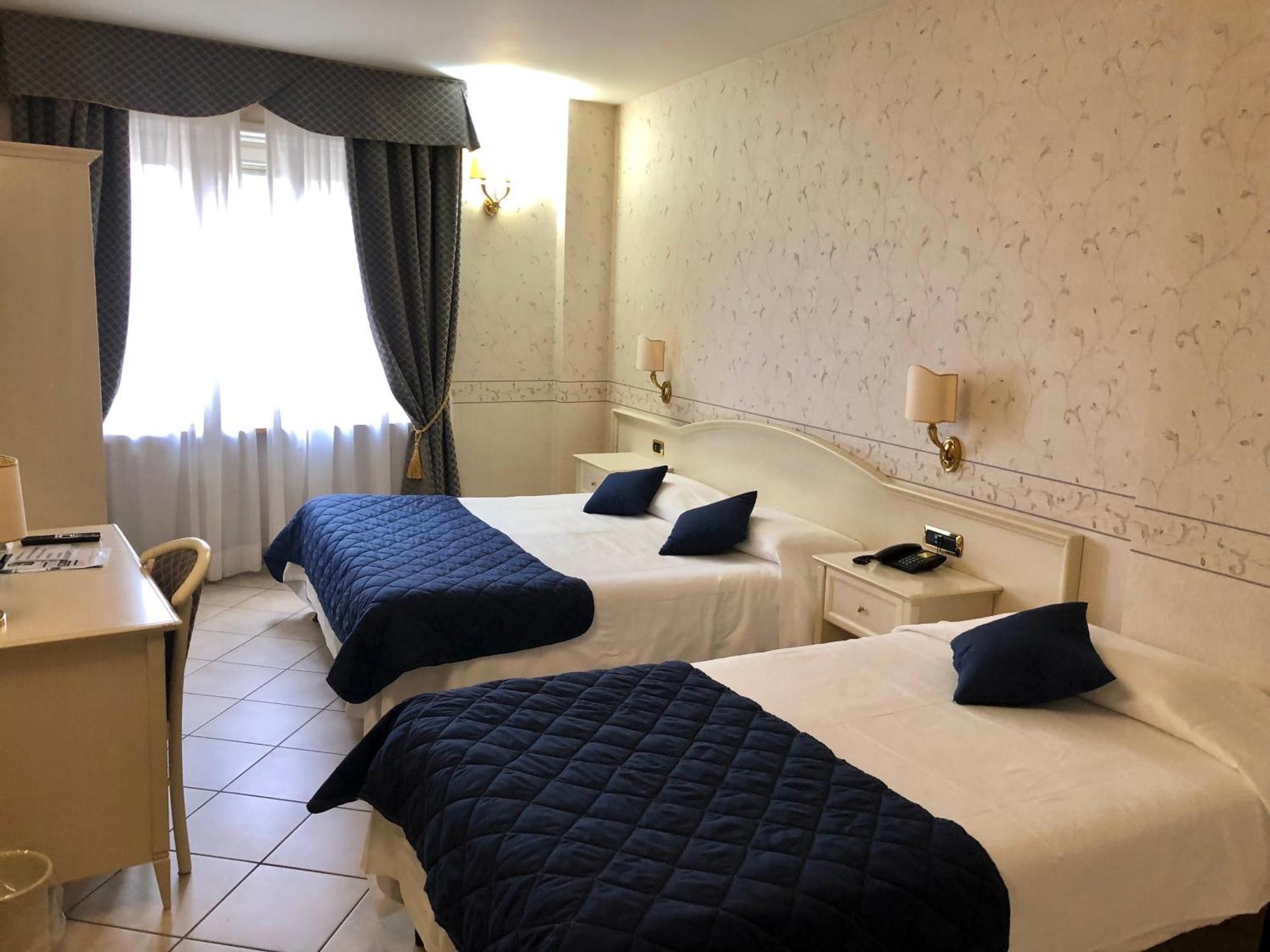 Hotel La Noce Chivasso Eksteriør bilde